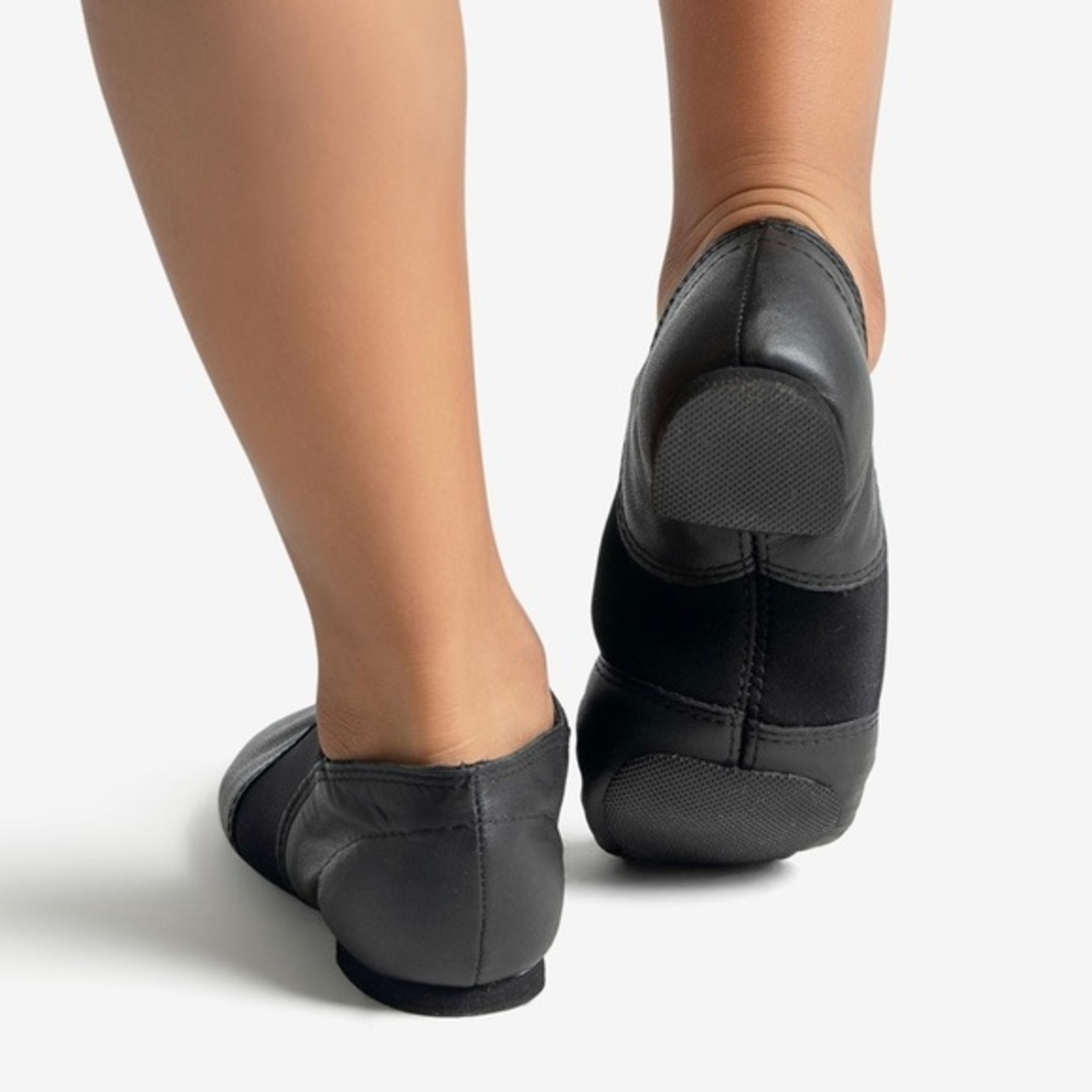 CAPEZIO E-Series Slip-on Jazz Shoe in Black EJ2 - Picture 2 of 6